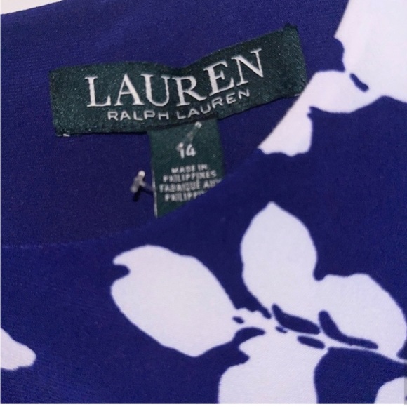 Beautiful, NWT, Lauren Ralph Lauren Dress, Size 14
Never worn - Picture 7 of 7